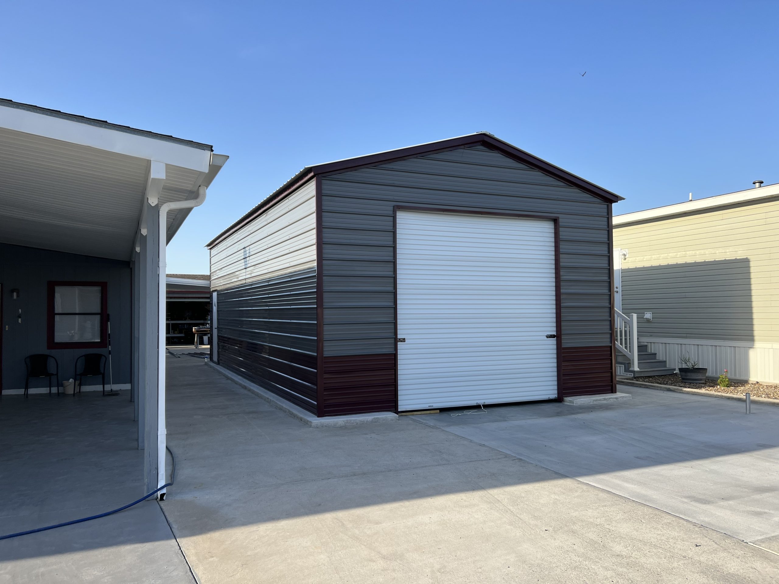 Are metal garages hot in the summer 